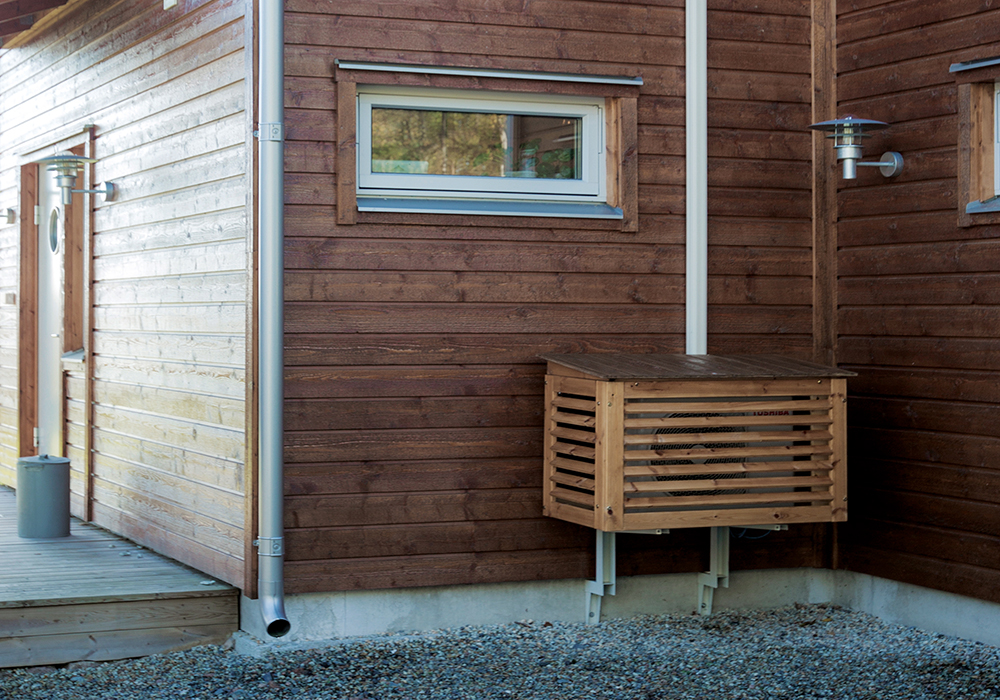 varmepumpehus-beskytter-varmepumpen.jpg
